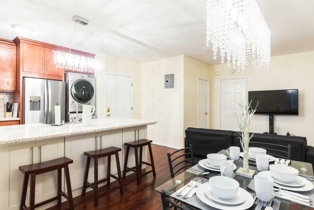 Brooklyn 3 Bedroom 1 Bathroom 8 Minutes To Subway 30 Minutes To Manhattan Nova York
